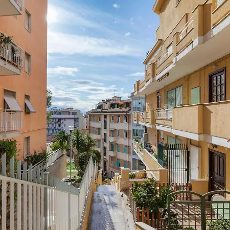 Via Peirogallo Appartaments * Sanremo