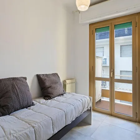 Apartman Via Peirogallo Appartaments